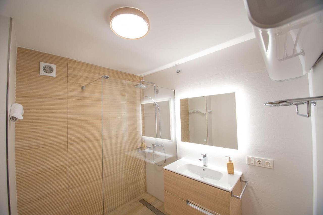 "El Balcon De Huelva" Lujo En Pleno Centro Apartment Exterior photo