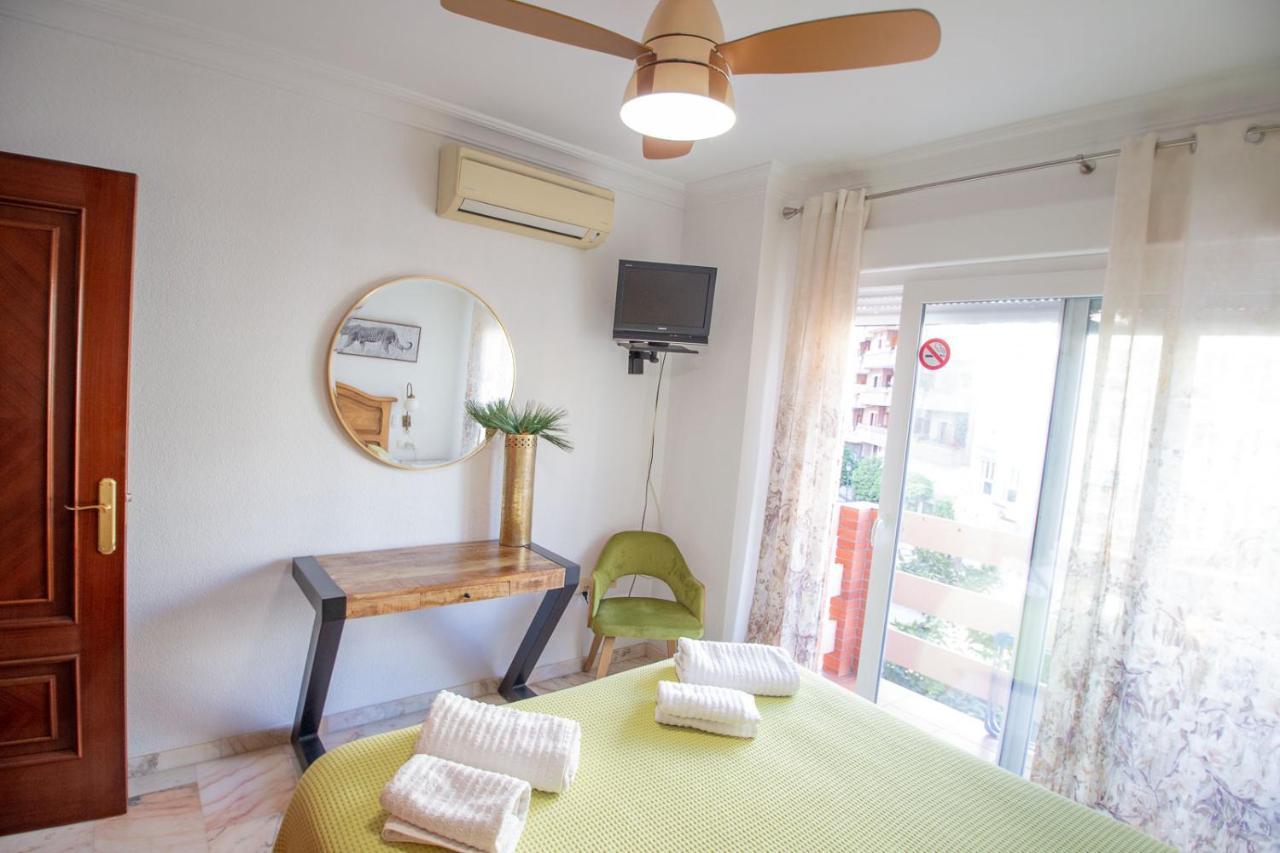 "El Balcon De Huelva" Lujo En Pleno Centro Apartment Exterior photo